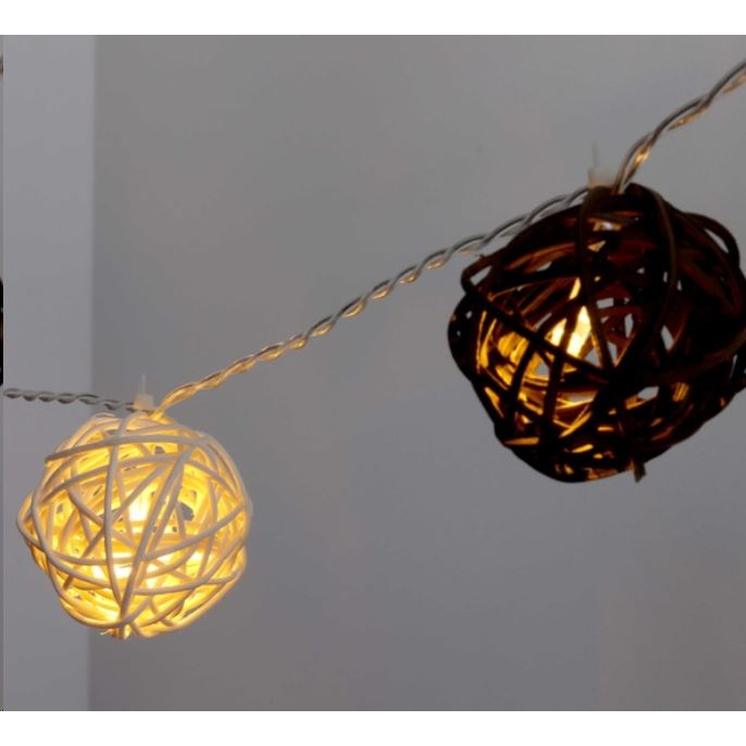 IRIS Gömb alakú fonott/rattan/4m/fehér + barna/20db LED-es/3xAA elemes fénydekoráció (101-05) (101-05)