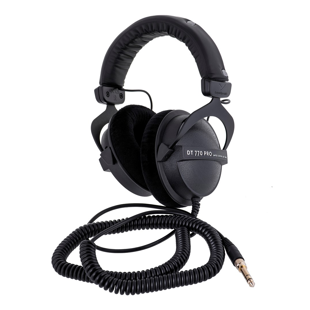 Beyerdynamic DT 770 Pro Black Limited Edition Vezetékes Fejhallgató - Fekete (43000220)